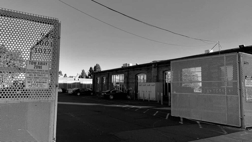 Oakland officials could not say if they've done any inspections, hearings, or if they revoked a single local cannabis license in 2020. Above, Blue Tree leased space in Embarcadero Cove, Oakland. (David Downs/Leafly)