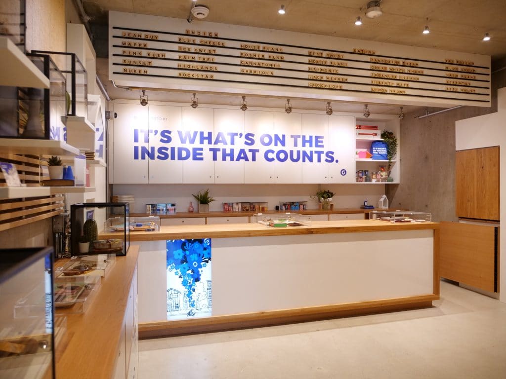 photo of retail store captioned 'it's what's on the inside that counts'