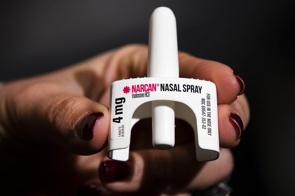 13-year-old’s overdose death renews pleas for Narcan in schools – fox8.com