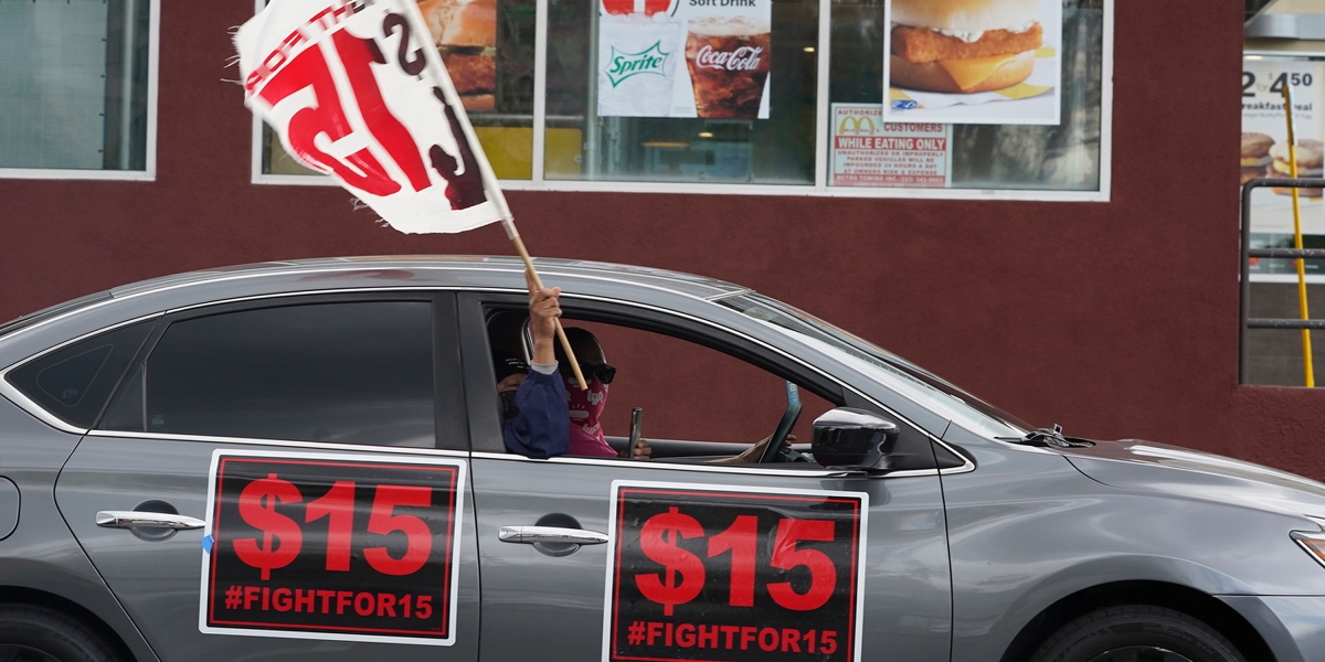 Minimum wage, taxes, and anti-discrimination: The new laws taking effect in 2022 – Fortune